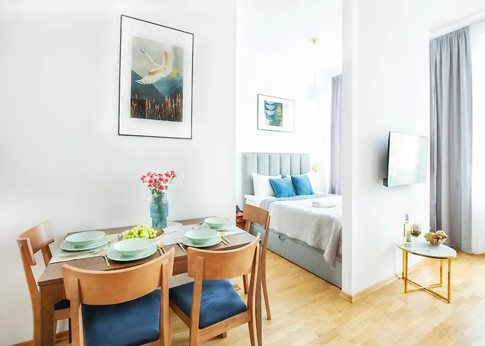 Unique Style s Old Town - 25 Min From The Airport - By Homelike